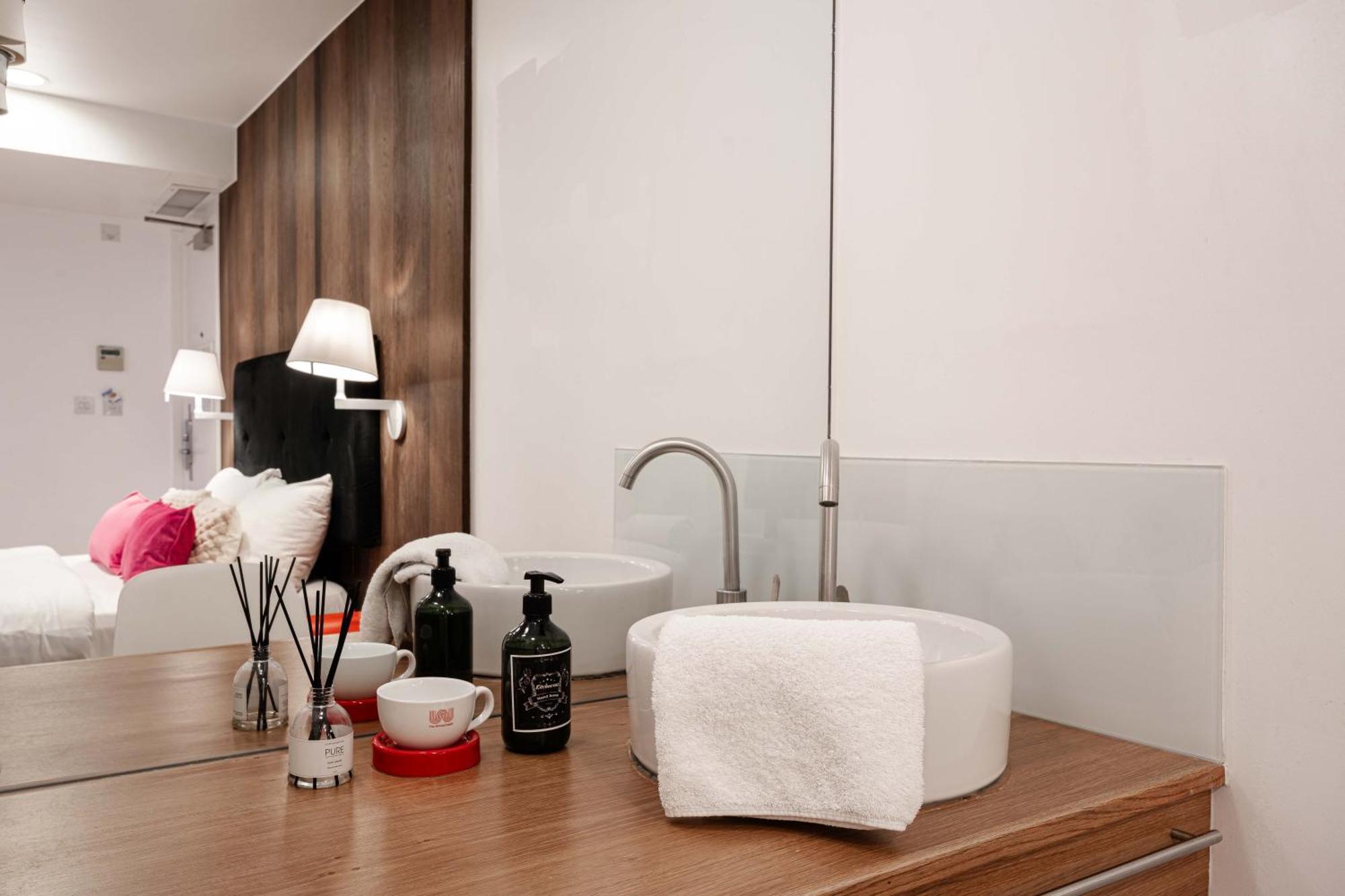 The Whitechapel Hotel London Ngoại thất bức ảnh